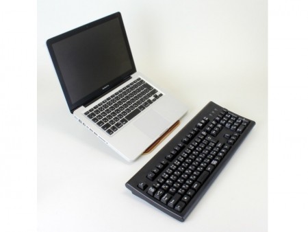 ノートPCをデスクトップ風に使えるアルミニウム製スタンドが上海問屋から発売開始