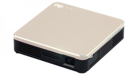ラトック、Miracast対応の小型・軽量モバイルプロジェクター「RP-MP1」近日発売