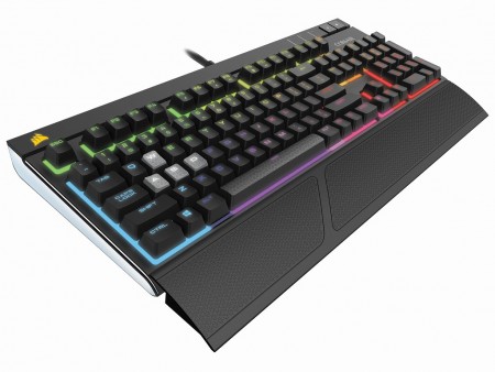 Cherryの超静音スイッチとマルチカラー搭載のゲーミングキーボード、CORSAIR「STRAFE RGB」など5製品