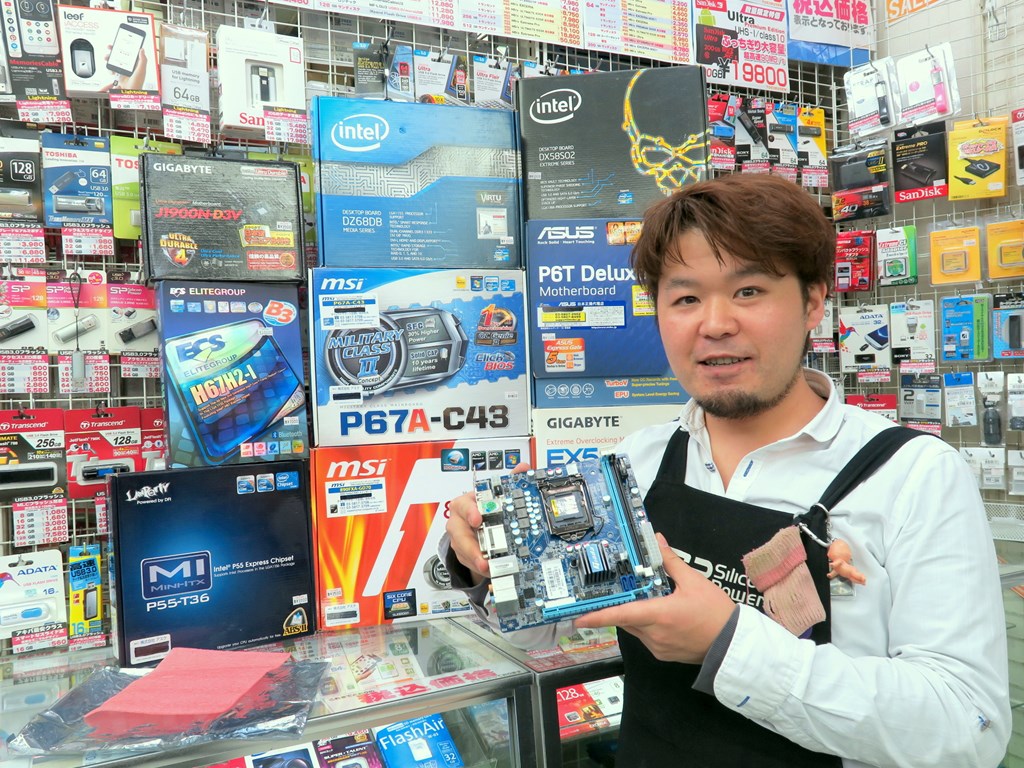 パソコンハウス東映 塩原さん