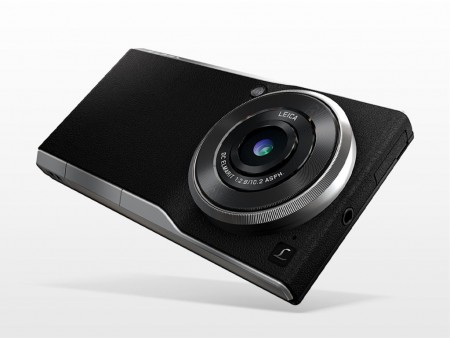 世界最薄、ポケットサイズで4K撮影。LTE対応のAndroid搭載デジカメ