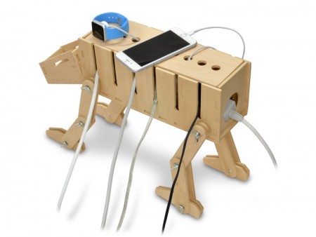 見た目はスター・ウォーズのAT-AT？自分で組み立てるタップボックス「よろしく 犬Dock」がJTTから