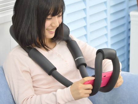 首と腕をしっかり支える、サンコー「どこでも楽ちんフレキシブルネックアーム」