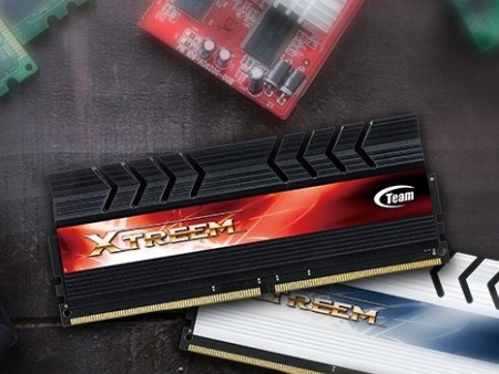 Team、4,000MHz駆動に対応したSkylake向けOCメモリ「Xtreem DDR4 4000」