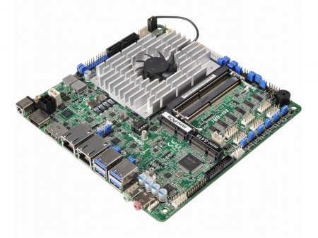 ASRock、省電力版Skylakeを搭載するMini-ITXマザーボード「IMB-196」