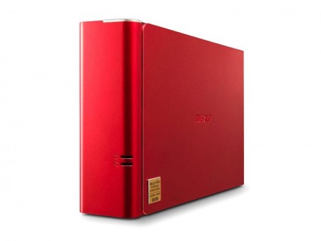 バッファロー創業40周年記念。特別仕様の真紅の無線LANルーターと容量8TB HDDを数量限定発売