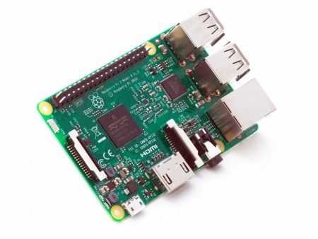 無線LANとBluetoothを標準装備する新小型Linux PC「Raspberry Pi 3」登場
