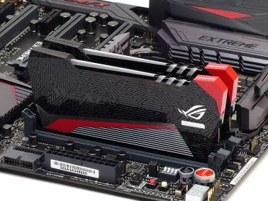 ASUS R.O.G.認証の“光る”DDR4メモリ、AVEXIR「RED TESLA / IMPACT」3月中旬発売