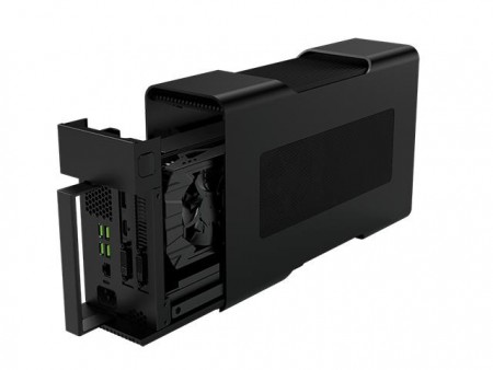 Razer、Thunderbolt 3対応VGA拡張ボックス「Razer Core」の予約受付開始。価格は499ドル
