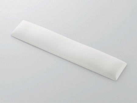 リハビリ工学のノウハウ活用。エレコム、エルゴ形状＆超柔軟性素材採用のリスト・パームレスト発売