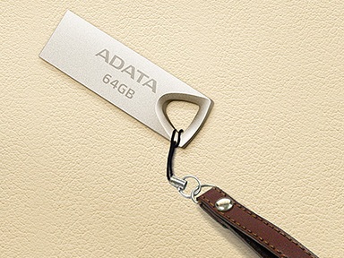 亜鉛合金ハウジング採用の防水・防塵・耐衝撃USBメモリ、ADATA「UV210」シリーズ
