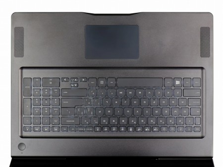 EVGA、CPU/GPUをオーバークロックできる17.3型4KゲーミングノートPC「EVGA SC17」