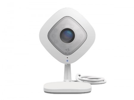 クラウドサーバーと連携するWi-Fiカメラ、ネットギア「Arlo Q」4月中旬発売