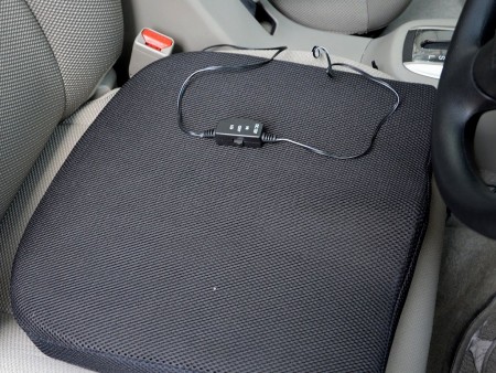大音量アラームに振動をプラス。サンコー、運転中の居眠り防止をサポートする振動クッション発売