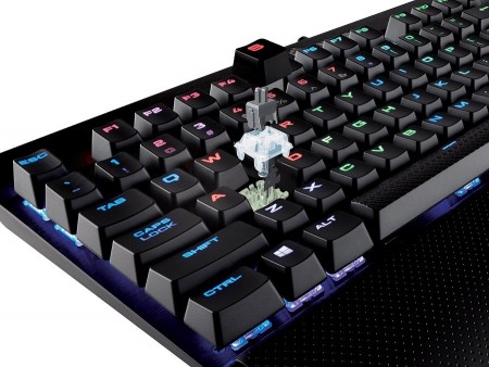 新型高速スイッチ「Cherry MX Speed」搭載キーボード「K70 RGB