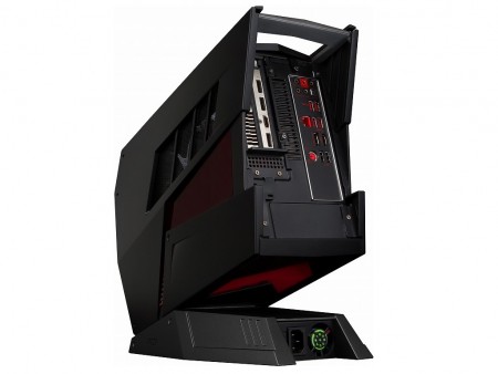 洗練デザインのデュアルチャンバー筐体採用。19.6リットルの最強ゲーミングマシン「MSI Aegis」登場