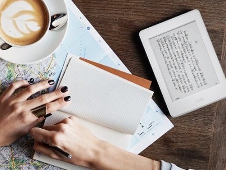 Amazon、6インチ300ppiの電子書籍リーダー「Kindle Paperwhite」にホワイトモデルを追加