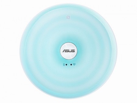 ASUS、世界初802.11ac対応のワイヤレスストレージ「Travelair AC」