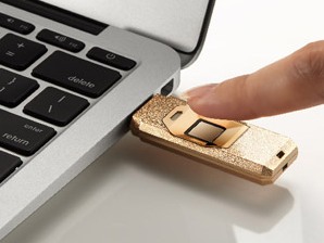 Apacer、指紋認証機能搭載のUSB3.0メモリ「AH650」シリーズ