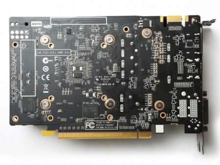 補助電源不要な省電力設計のGeForce GTX 950搭載グラフィックスカードがZOTACから