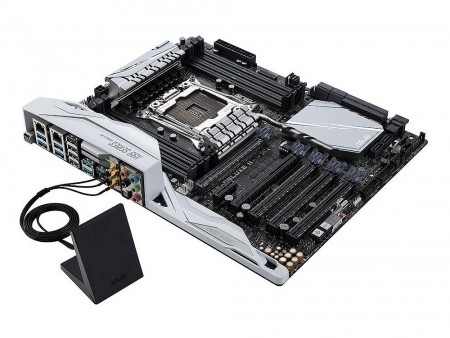 ASUS、ゲーミング向け「ROG Strix X99 Gaming」など“Broadwell-E”対応マザー発表