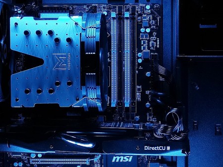 どんなケース・シチュエーションにも対応。8色に光るSilentiumPCのLEDイルミネーション「Aurora Lighting System」