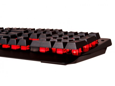 RGBイルミネーション搭載で約40ドル。メンブレン採用の安価なゲーミングキーボード「CHALLENGER Edge」