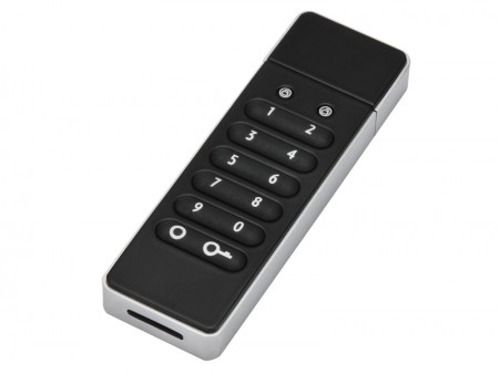 センチュリー、物理キー搭載のパスワード対応USBメモリ「Lock U」に16GBモデル追加