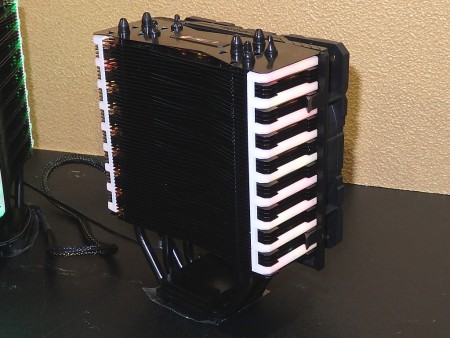 リモコンでLEDカラーが変更できるスリムサイドフロー、LEPA「Neollusion」11月中旬発売