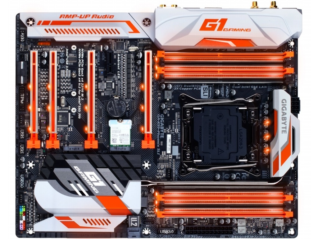 GIGABYTE、「Ambient Surround LED」搭載のBroadwellE対応マザー「GAX99Phoenix SLI