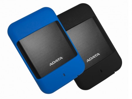 防水・防塵・耐衝撃の3層構造ケースを採用する高耐久ポータブルHDD、ADATA「HD700」など2種