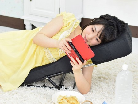 快適きわまる“横向き寝”を何時間でも。肩もヒジも楽な「横向き寝クッション」がサンコーから