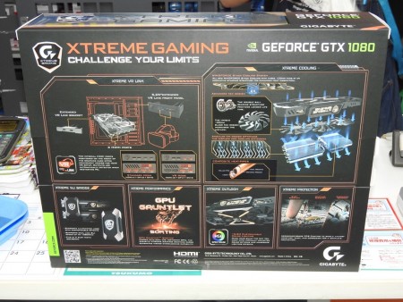 初のDual-Link対応「SLI HB」付属。GIGABYTE製GTX 1080最上位モデル