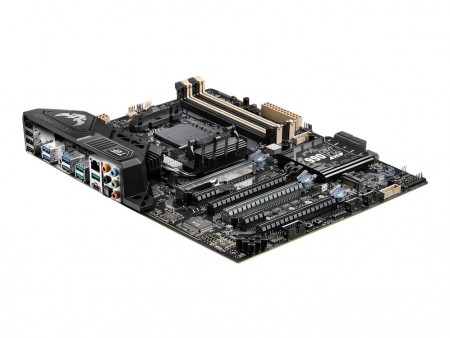ASUS「TUF」シリーズ初。Aura LED対応Socket AM3+マザー「TUF Sabertooth 990FX R3.0」