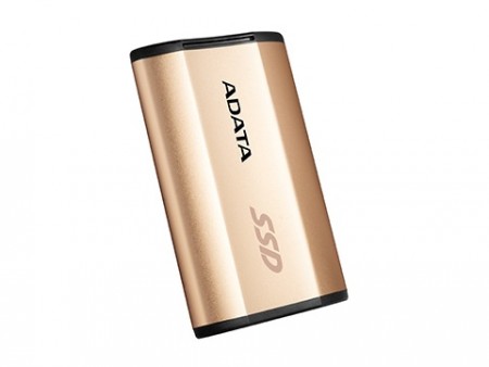 USB3.1 Type-C対応の超小型SSD、ADATA「SE730 External SSD」
