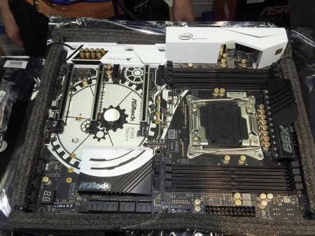 コレオシ Vol.1315】売れ行き好調のASRock「X99 Taichi」でGeForce GTX