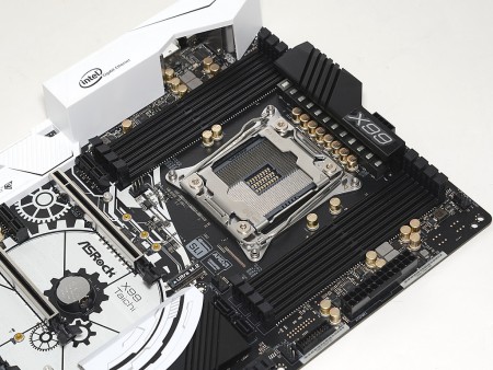 ASRockの原点回帰。コストパフォーマンスを追求したIntel X99