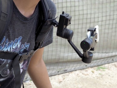 ありそうでなかった、ウェアラブル対応のスマホ用カメラスタビライザーがサンコーから