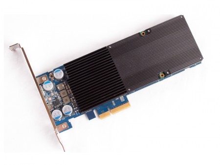 ランダム約75万IOPSのNVMe対応PCIe SSD、HGST「Ultrastar SN150」シリーズ