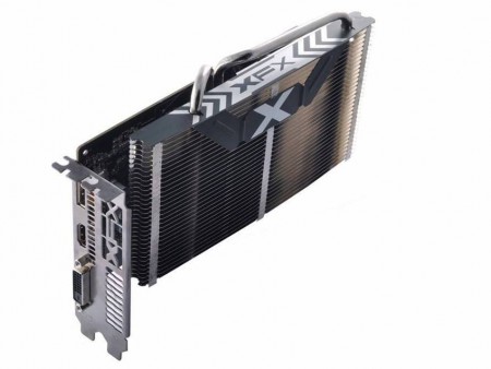 XFX、ファンレス駆動のRadeon RX 460グラフィックスカードを準備中