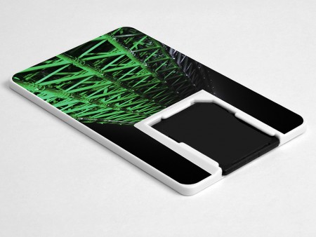 累計3万枚以上、リンクスノベルティ「オリジナルSDメモリーカードケース」がバージョンアップ