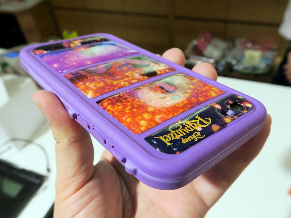 「LIFEPROOF fre」と「Gizmobies」