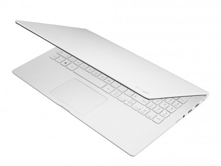世界最軽量、重量980gの15.6インチノートPC「LG gram」9月下旬発売