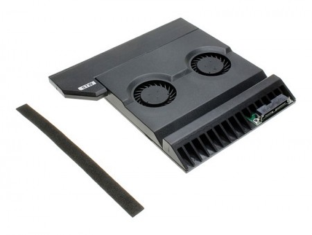 熱を外部に強制排出。上海問屋「光学ドライブ交換型 ノートPC排熱ファン」