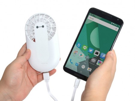 熱いスマホを素早く冷却。マグネット固定式の冷却ファン付きモバイルバッテリーがサンコーから
