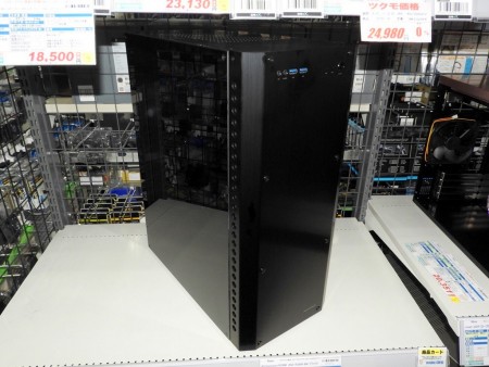 アビー久しぶりの新作ケース登場。両サイドアクリルパネルのミドル