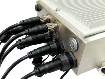 船舶・港湾向けの鉄壁・防水プロテクションPC「ロストフリット」とは
