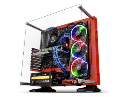 Thermaltake「Core P3」に新色“グリーン/レッド”登場～ドレスアップパーツの3Dデータも公開～