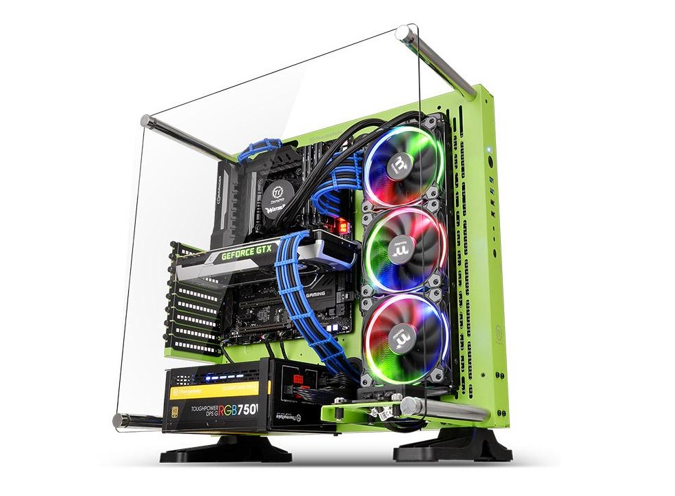 Thermaltake「Core P3」に新色“グリーン/レッド”登場～ドレスアップパーツの3Dデータも公開～ エルミタージュ秋葉原