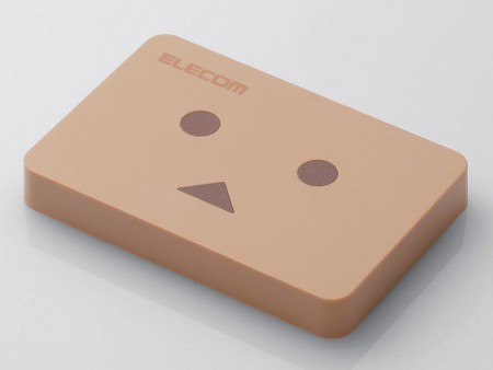 「よつばと!」ダンボーデザインのUSB3.0ポータブルHDDがエレコムから